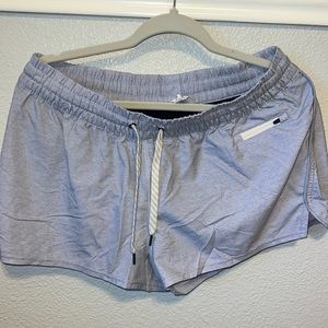 Vuori EUC short, size large, interior liner